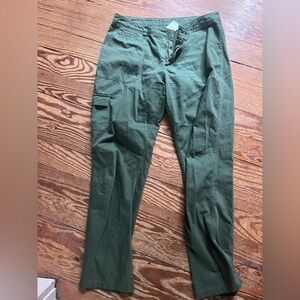 Women’s Green Cargo Pants